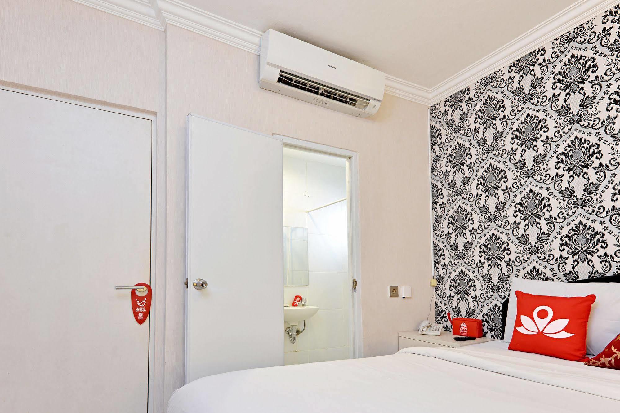 Zen Rooms Basic Tangerang Aeropolis Dış mekan fotoğraf